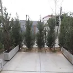 Tia Lelcaj Apartment *